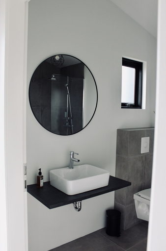 Bathroom 3, iStay Cottages, Sandgerði