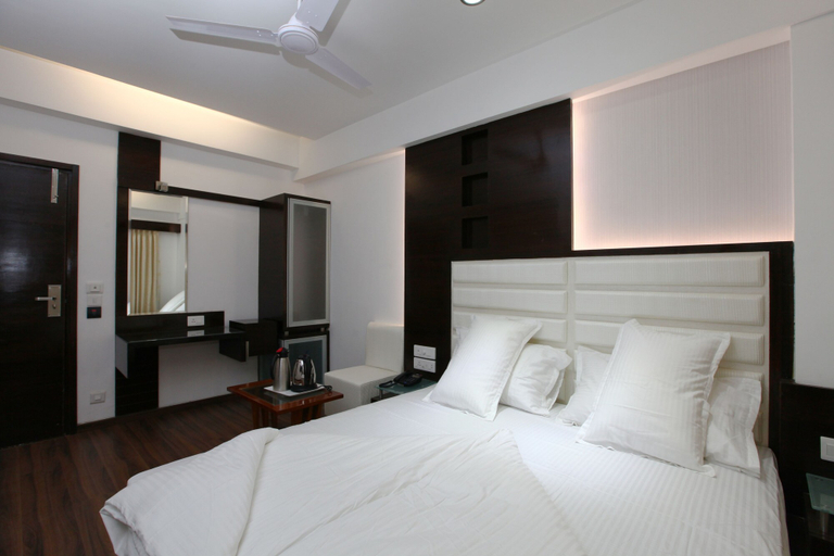 Bedroom 4, Hotel Atithi, Ahmadabad