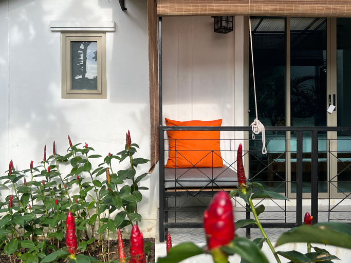 Exterior & Views 2, The Snug Airportel, Phuket Island