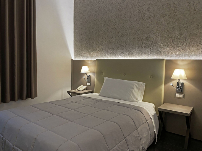 Bedroom 2, Viva Hotel, Avellino