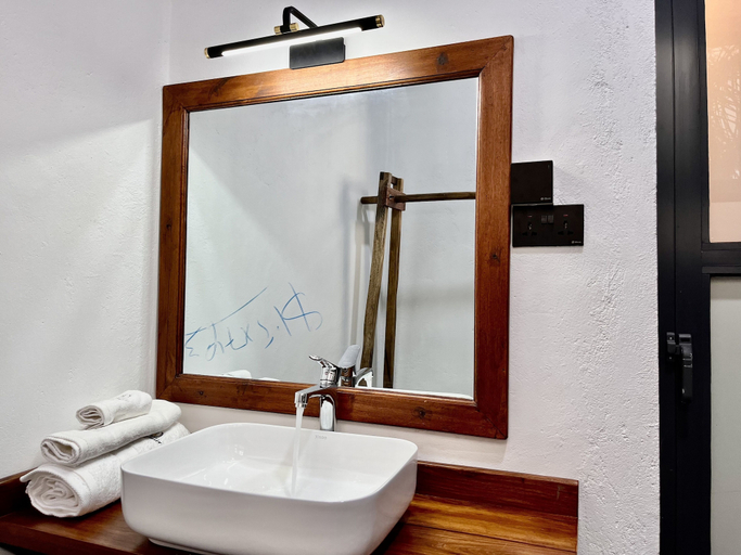 Bathroom 3, Njiro Legacy, Arusha Urban
