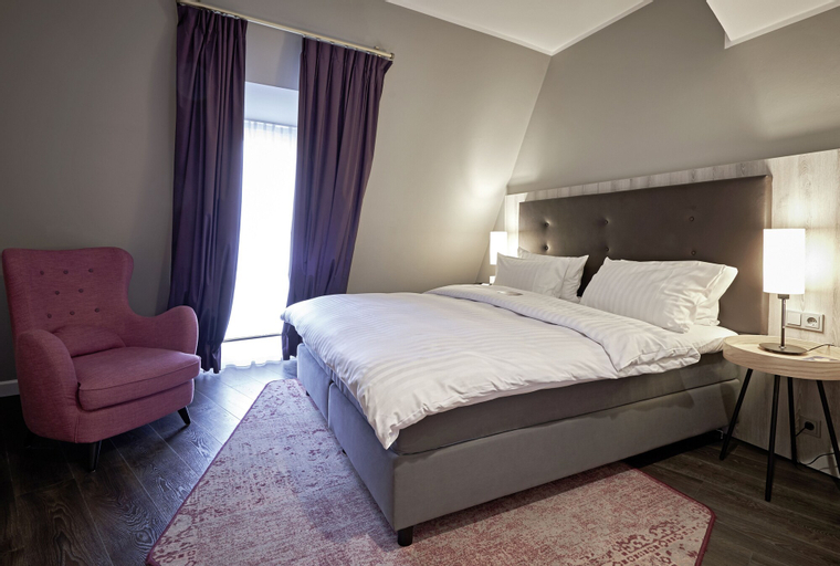 Bedroom 3, Radisson Blu Hotel, Bremen, Bremen