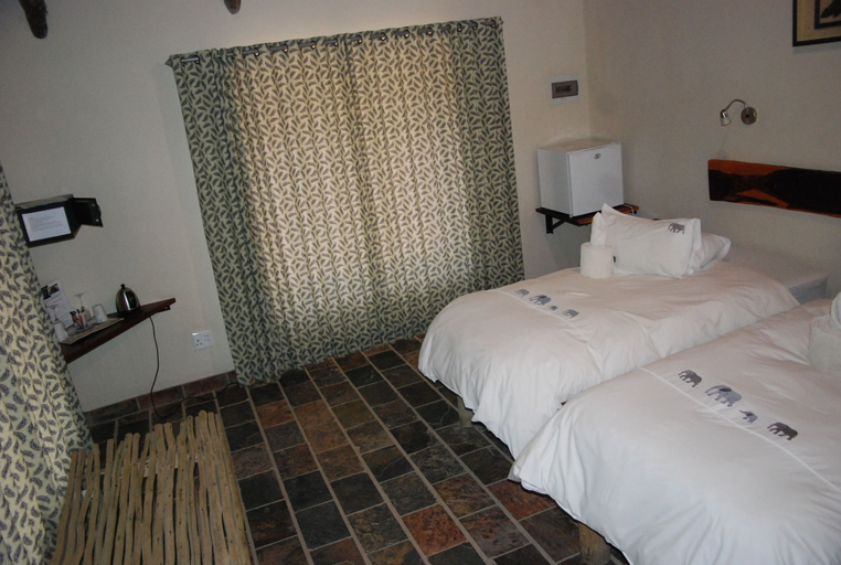 Bedroom 2, Oppi-Koppi Restcamp, Kamanjab