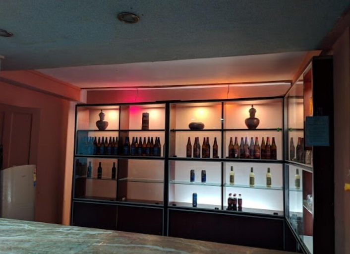 Food & Drinks, Hotel 89, Chang
