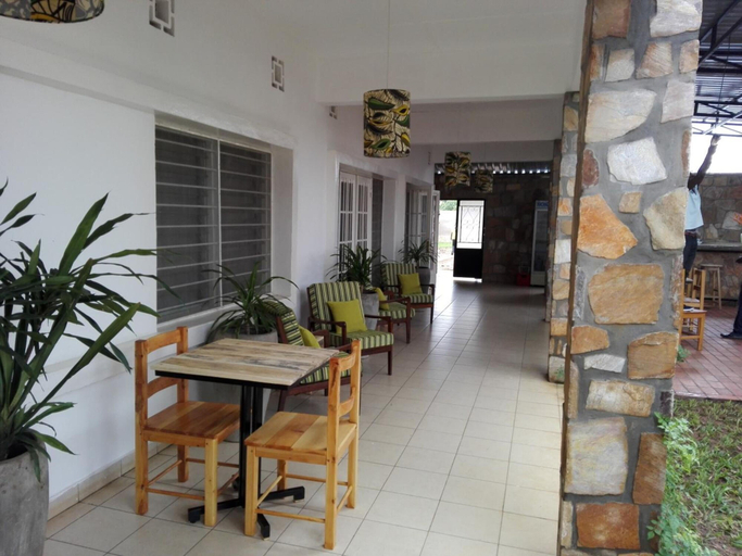 Others 5, Urban Lodge, Roherero
