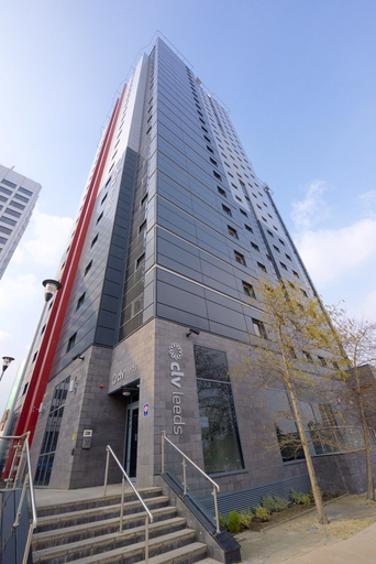 Exterior & Views 2, Arena Village - Campus Accommodation, Leeds