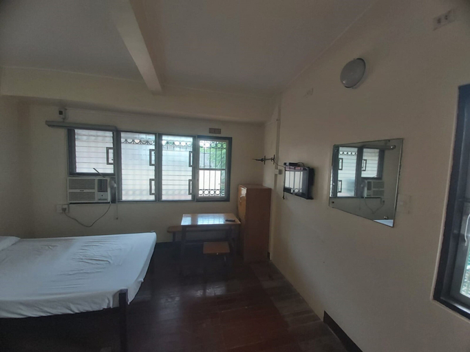 Bedroom 2, OYO 916 Angel's Boardrooms, Quezon City