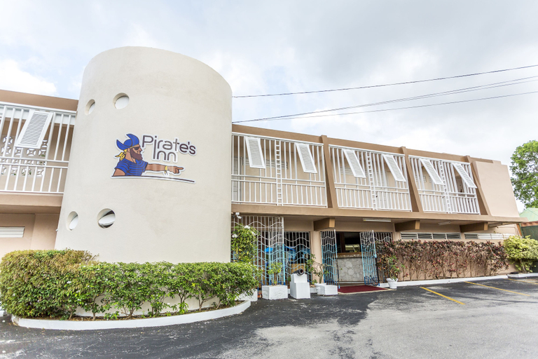 Exterior & Views 2, Pirate's Inn