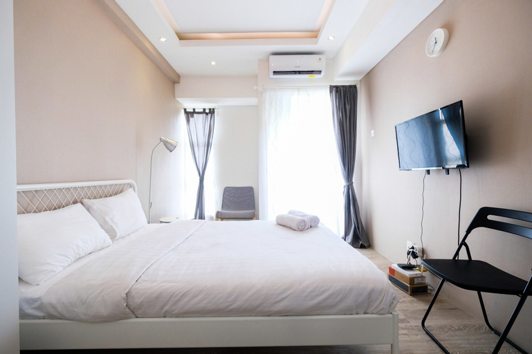 Modern Studio Akasa Pure Living BSD Apartment By Travelio, South Tangerang