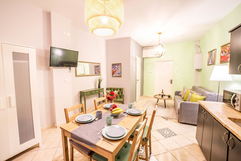 Others 5, JI Rothschild Tel Aviv