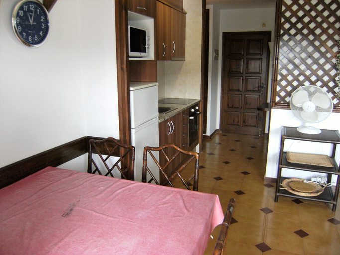 Bedroom 3, Apartamentos Jardins del Mar, Girona