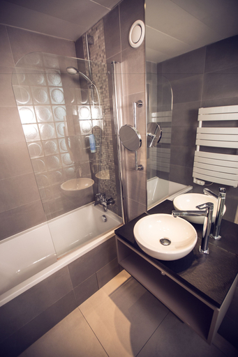 Bathroom 4, Timhotel Palais Royal, Paris