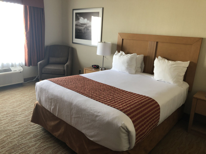 Bedroom 4, Best Western Grande Prairie Hotel & Suites, Division No. 19