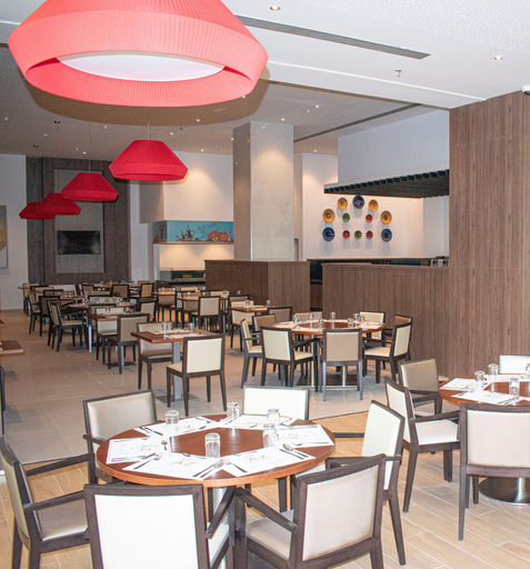Food & Drinks 5, Az Hotels Grand Oran, Es Senia