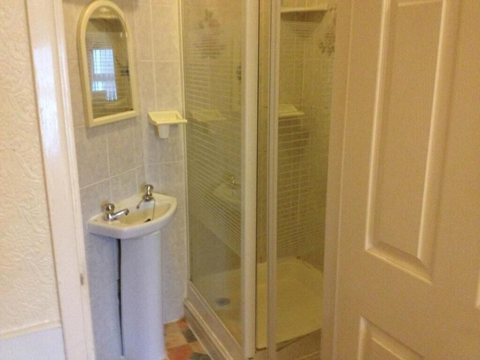 Bathroom 4, Bel Reve Hotel, Blackpool