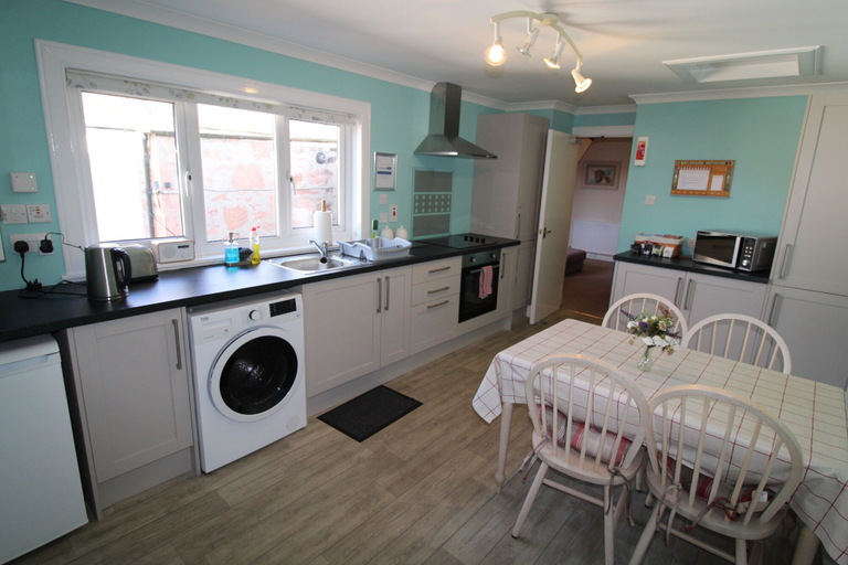 Others 5, Easdale House, Highland