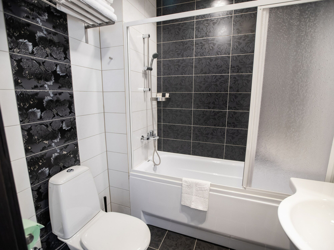 Bathroom 4, Hotel Verona, Sankt-Peterburg gorsovet