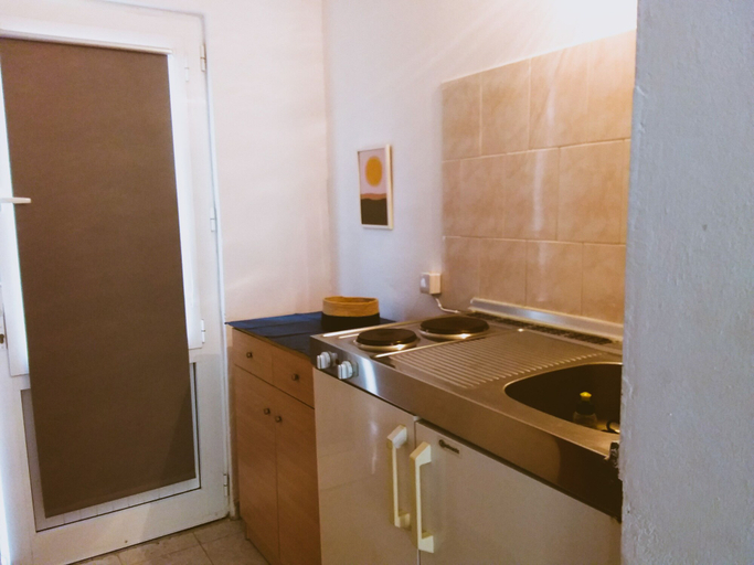 Bathroom 5, Pension Zoi, South Aegean