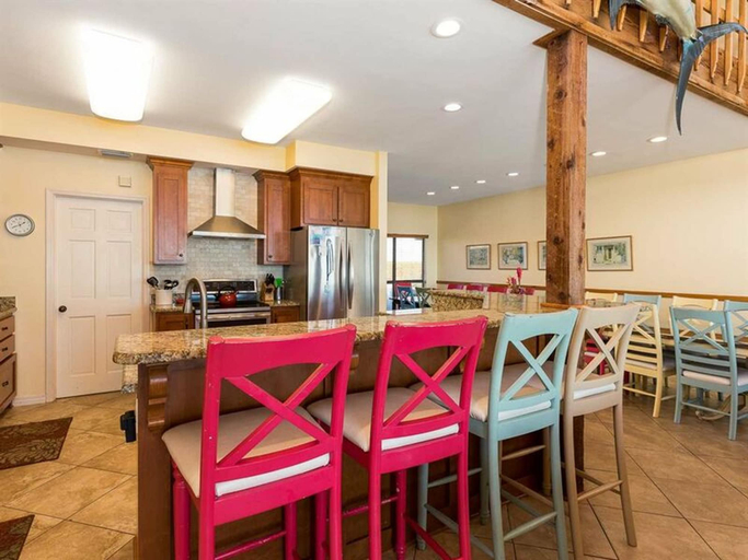 Food & Drinks 4, Viking by Meyer Vacation Rentals, Baldwin