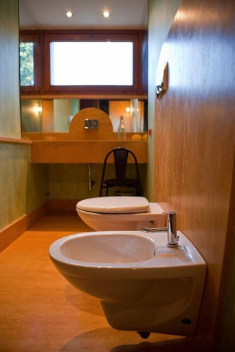 Bathroom 3, Residenza Storica, Latina