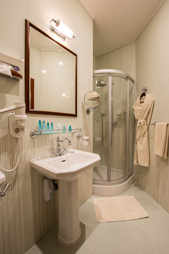 Bathroom 4, Russo-Balt Hotel, Central