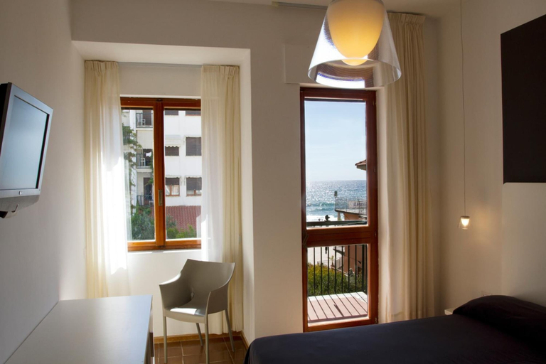 Bedroom 3, Hotel La Playa, Salerno
