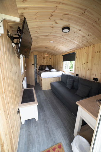 Bedroom 2, Heart House NEC, Warwickshire