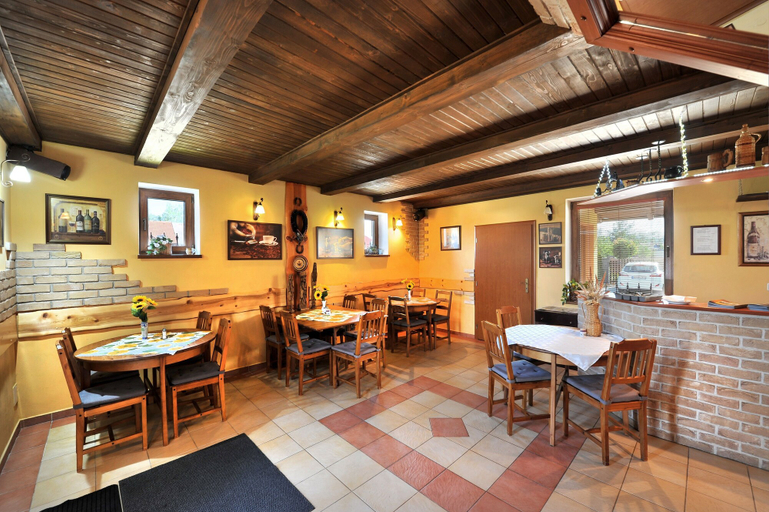 Food & Drinks 4, Vila Martina, Poprad