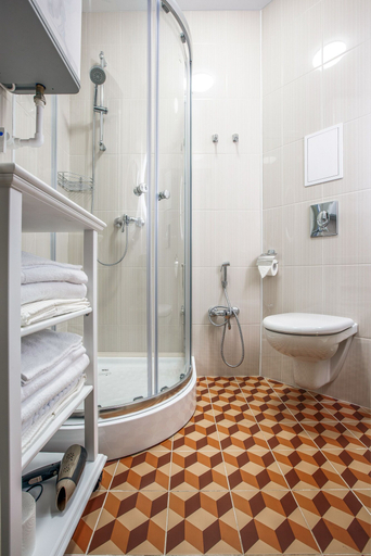 Bathroom 4, Apart-Hotel on Pushkin street 26, Vysokogorskiy rayon