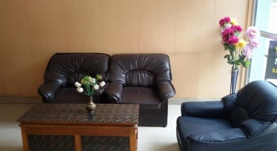 Others, Hotel 89, Chang