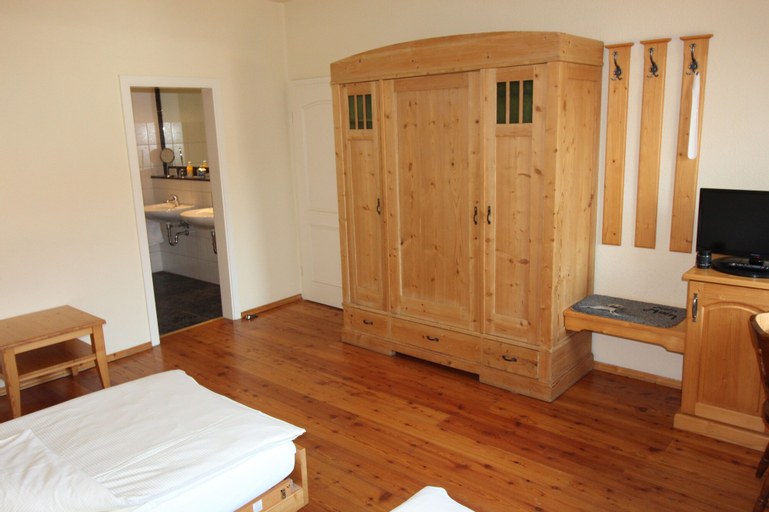Bedroom 3, Hotel - Restaurant Franziskaner am Markt, Cloppenburg