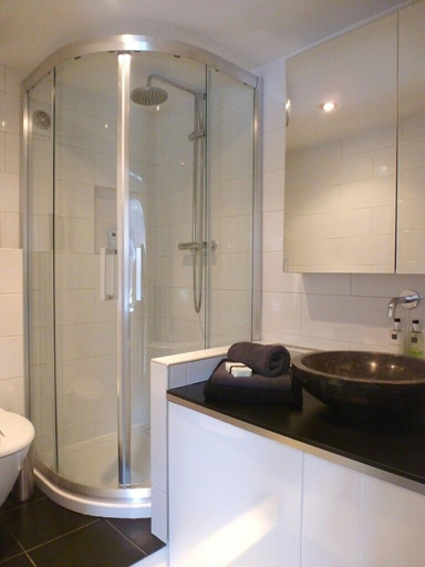 Bathroom 3, Houseboat Prinsheerlijk, Amsterdam