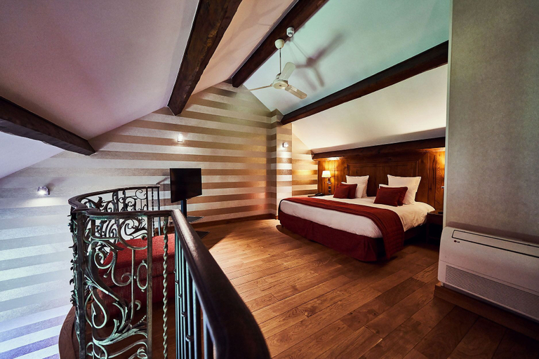 Bedroom 3, Relais Bernard Loiseau, Côte-d'Or