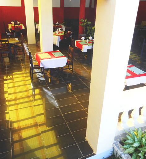 Food & Drinks 5, Saara Hotel, Boeny