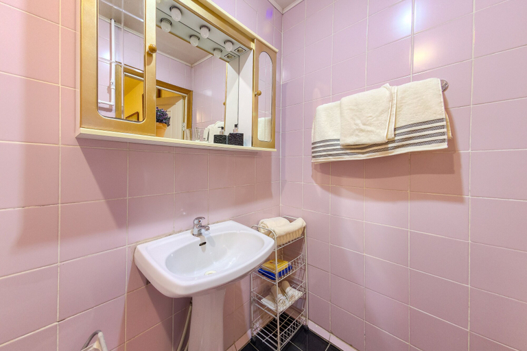 Bathroom 4, Apartments on Marata 14, Sankt-Peterburg gorsovet