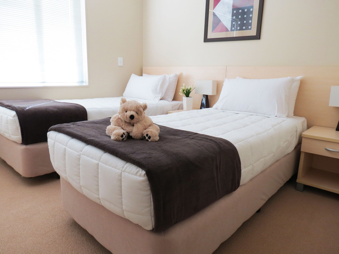 Bedroom 3, Castle Newhaven Apartments, Manukau