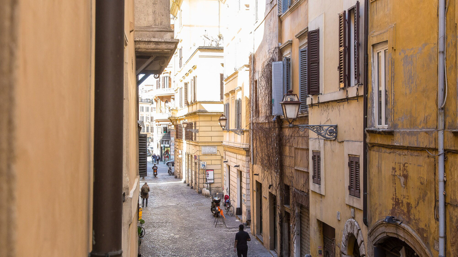 Street view, Rental in Rome Falegnami, Rome