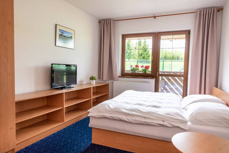 Bedroom 3, Apartmany Engadin, Karlovy Vary
