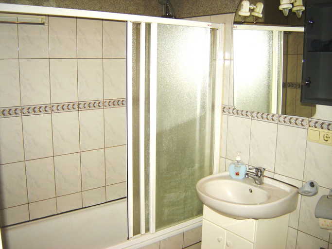 Bathroom 4, Like Home Apartments, Vilniaus