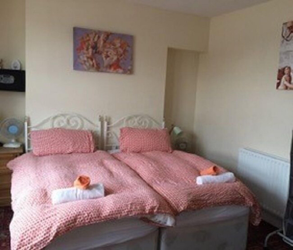 Bedroom 4, Bayside Guest House, Bridgend