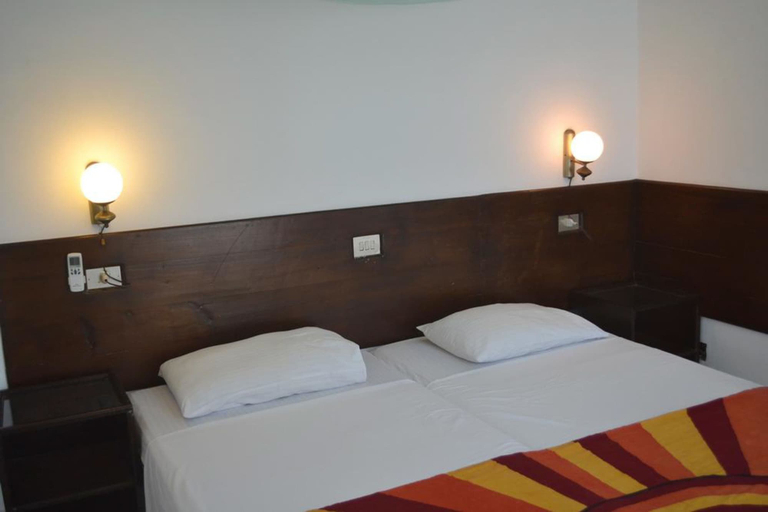 Bedroom 2, Villa Jayananda, Dickwella