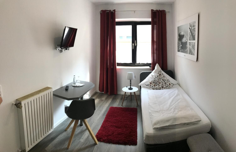 Bedroom 2, Hotel zum braunen Hirschen, Höxter