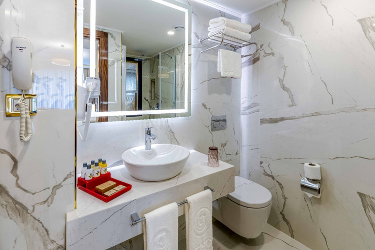 Bathroom 5, Beethoven Senfoni Hotel, Fatih