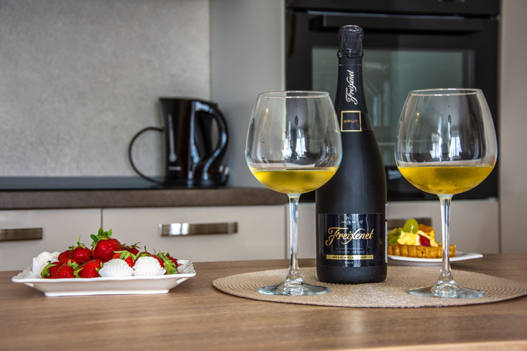 Food & Drinks 5, Apartmani Ralux Tivat