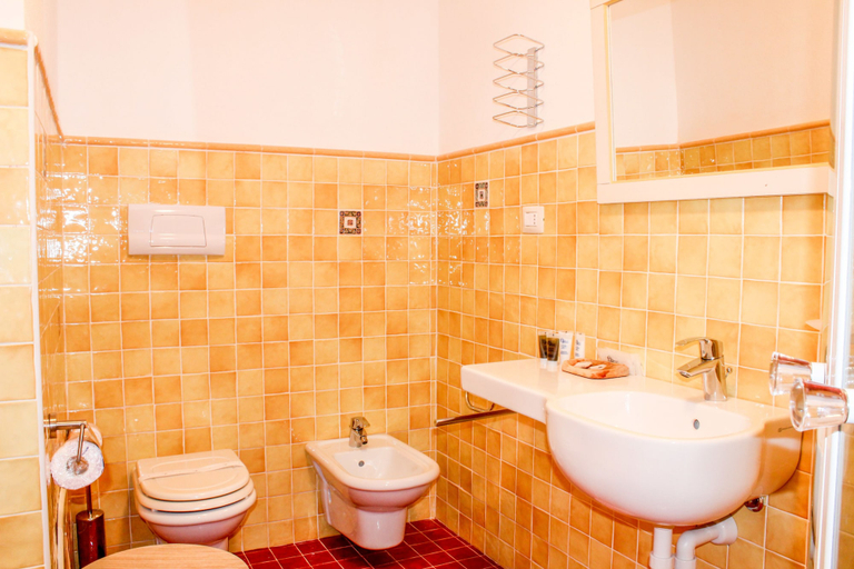Bathroom 4, Hotel Costa Paradiso, Olbia-Tempio
