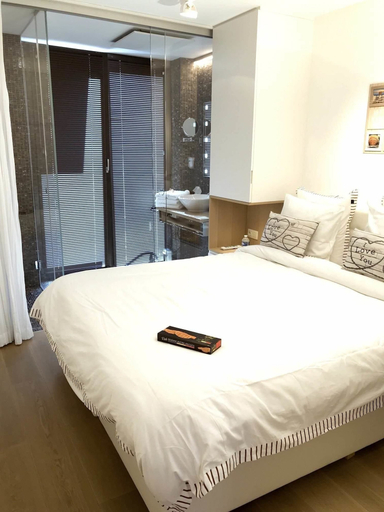 Bedroom 3, Luxury Suite Koksijde 102, West-Vlaanderen