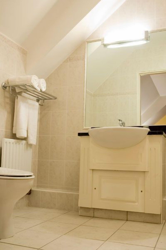 Bathroom 4, Hotel Newport