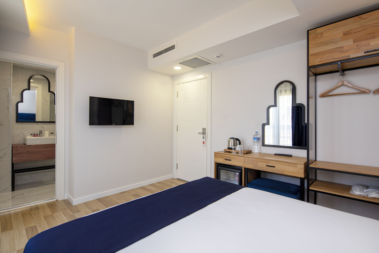 Bedroom 4, Doruk Palas Hotel, Beyoğlu