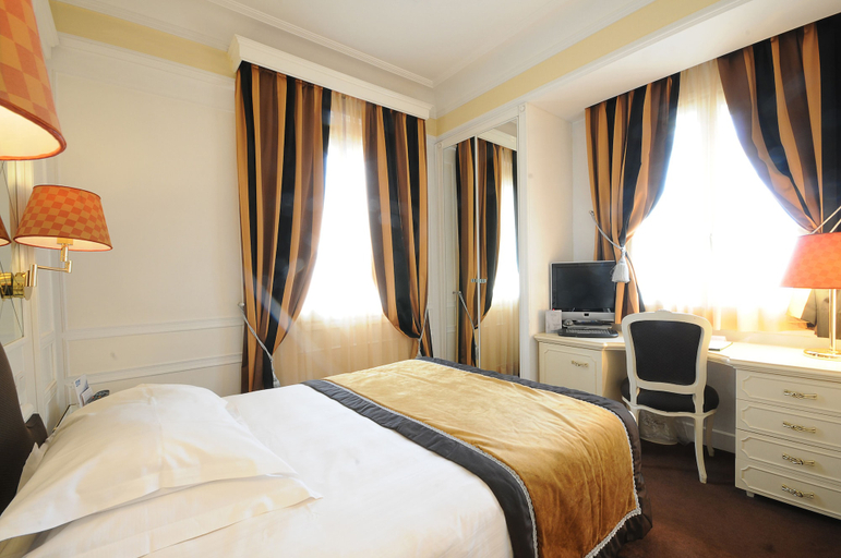 Bedroom 3, Grand Hotel Des Bains, Rimini