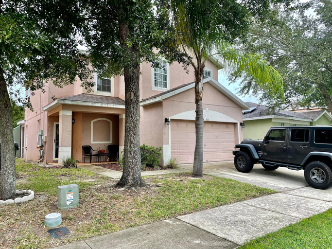 Four Bedroom Pool Home -- 303 EP Four Bedroom Pool Home, Polk